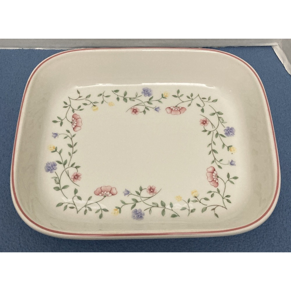 A La Carte Cookware‎ by Johnson Brothers Summer Chintz 10" Rectangular Baker